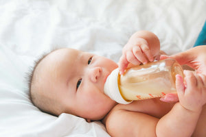 Transitioning From Baby Bottle to Sippy Cup